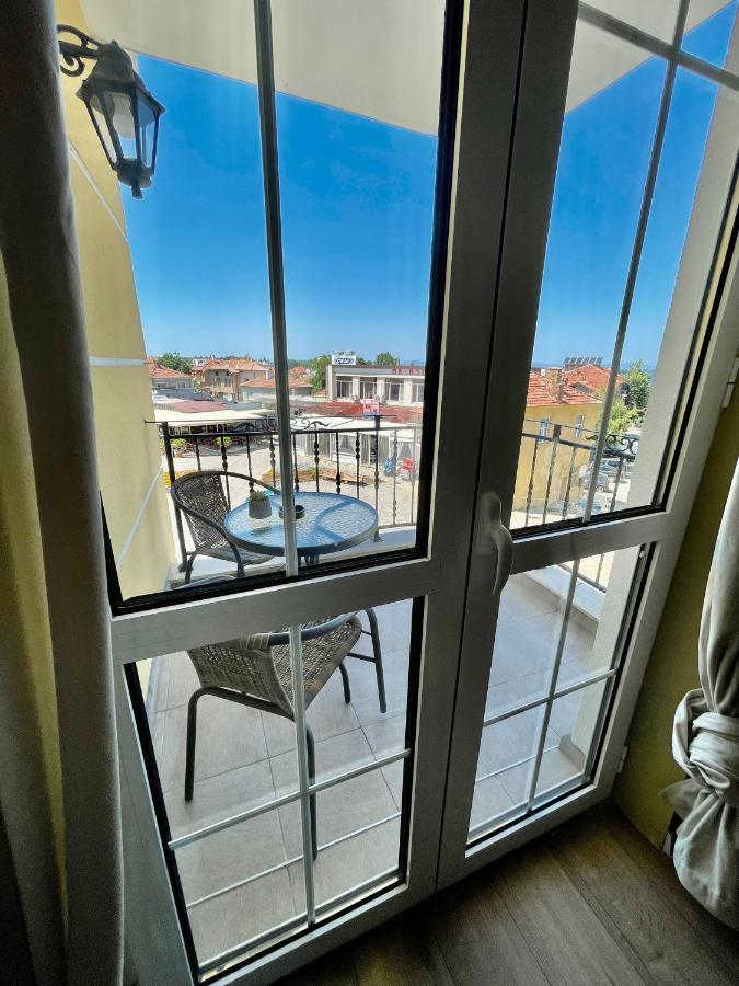 Chernomorets Apartment Экстерьер фото